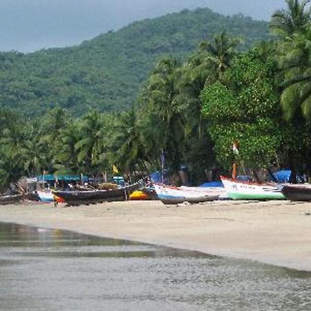 بالوليم Over The Moon Beach Resorts المظهر الخارجي الصورة