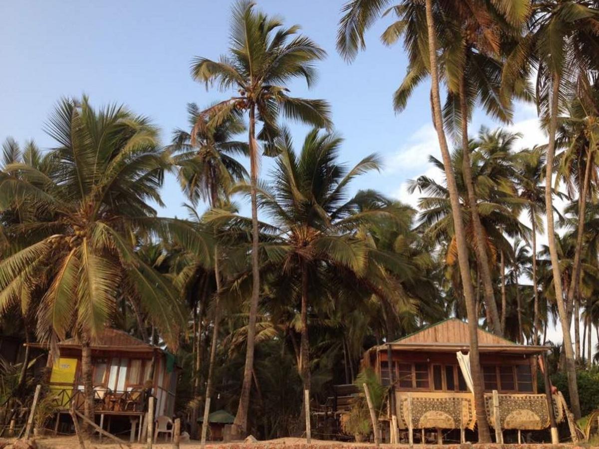 بالوليم Over The Moon Beach Resorts المظهر الخارجي الصورة