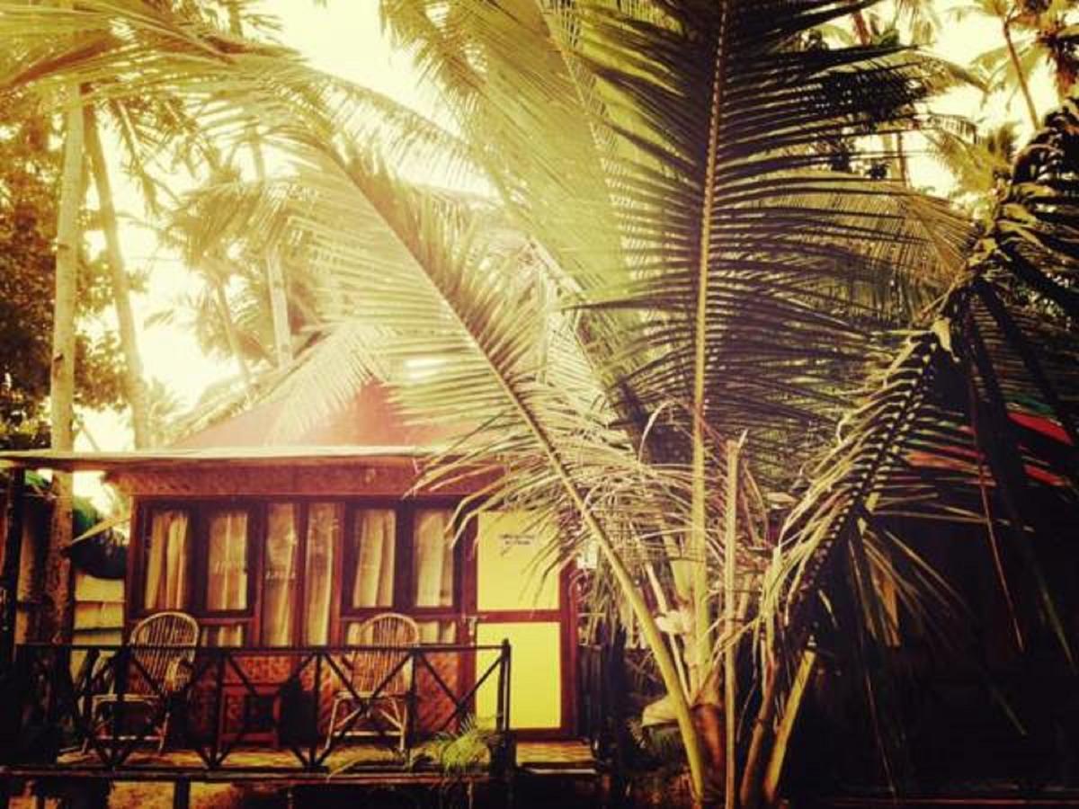 بالوليم Over The Moon Beach Resorts المظهر الخارجي الصورة